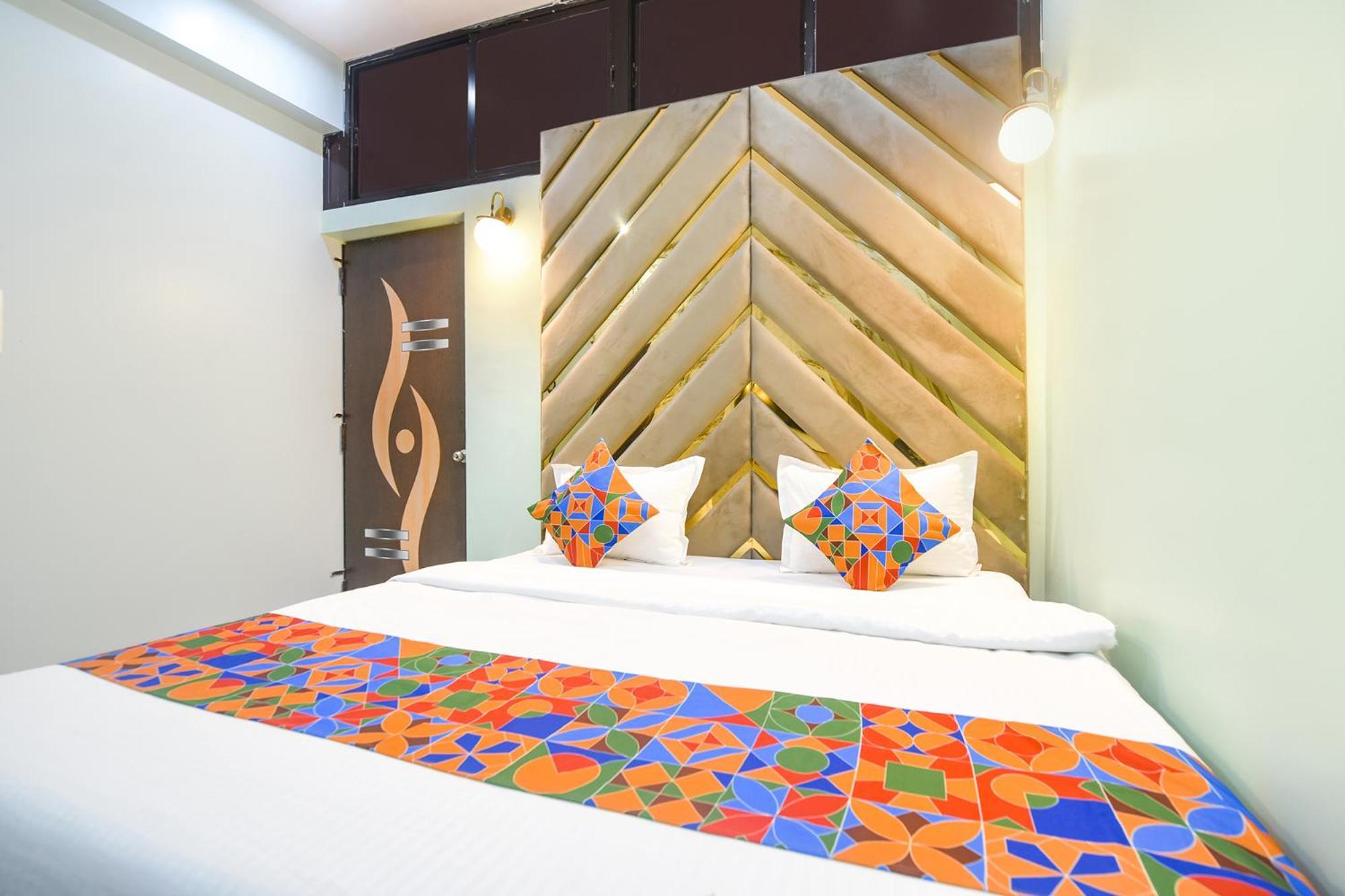 Fabexpress Mu Club Hotel Patna  Buitenkant foto