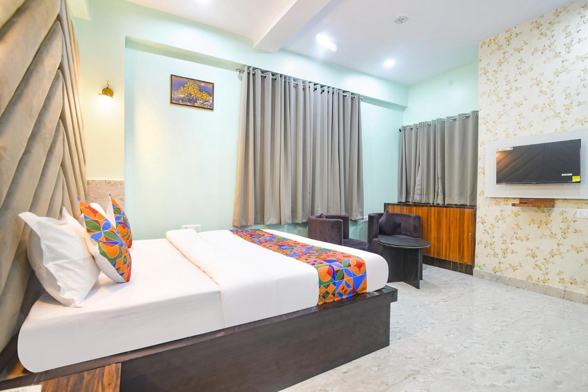 Fabexpress Mu Club Hotel Patna  Buitenkant foto